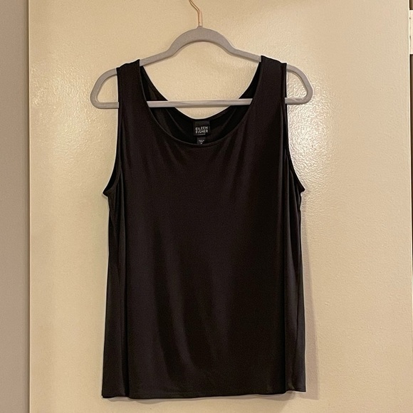 EILEEN FISHER NWOT Silk Crepe Round Neck Tank Top in Moss - Picture 1 of 5